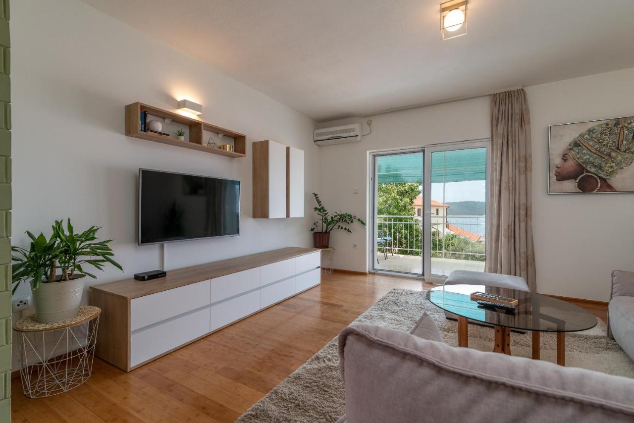 Apartments Fani Trogir Exterior photo